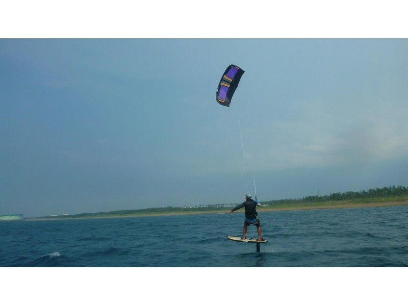 [Fukui-Three countries / Kagosu] for experienced people! Kite board (foil) 1 Sun Experience courseの紹介画像