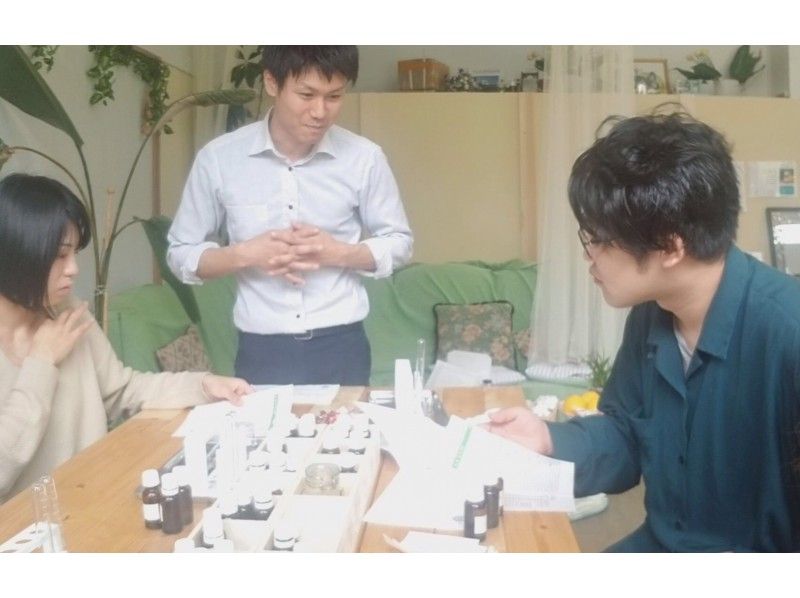 【宮崎・日南】宮崎の香りあそび。70種類の香りからオリジナルの香り作り＋香水など作成