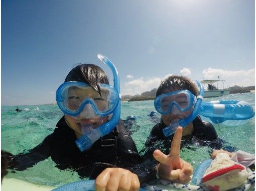 [沖縄·恩納村】便宜！乘船藍洞浮潛♪（2歲參加OK！）の画像
