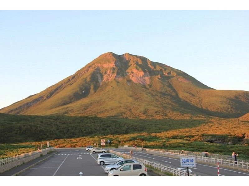 【北海道・北見駅発】秋のひがし北海道周遊バス 北見駅⇒知床ウトロ(網走経由)