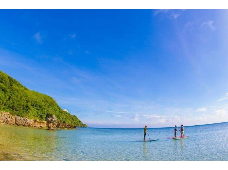 【沖縄・読谷】セットでたっぷり海遊び!!SUP&シュノーケルコース