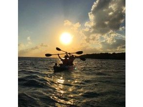 Group discounts available! Beginners and same-day reservations welcome! Suitable for individuals and families! [Miyakojima/Kayaking] Sunset Kayaking 60-minute course! (Photo shoot included)