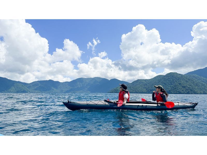 【北海道・SUP体験】透明度の高い支笏湖の湖面をクルージング！SUP体験（半日コース）の画像