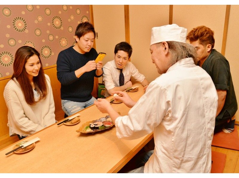 【東京・新橋】人気店舗で開催！お子様と一緒に楽しめる寿司握り体験