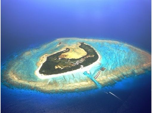 【沖縄・水納島】海水浴ボートシュノーケルプランの画像