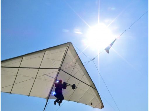 【滋賀・彦根・琵琶湖】＜1日コース＞とことん楽しむハンググライダー体験の画像