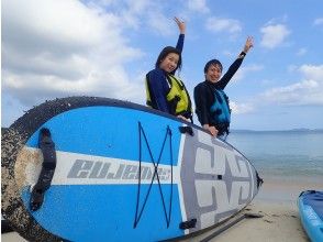 [Okinawa-Yomitan] Challenge to the first SUP in the sea of emerald green! ! SUP experience courseの画像