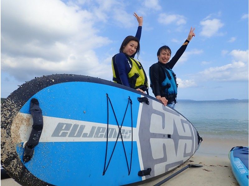 [冲绳-Yomitan]挑战翡翠绿海中的第一个SUP！ ！ SUP体验课程の紹介画像