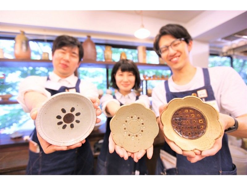 【福岡天神駅歩10分】銘々板皿陶芸体験☆直径約14～15㎝の板ものを手作り☆おうちごはんも楽しめます