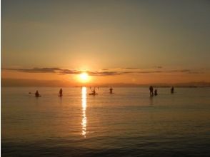 [Itogahama, Hinode Town, Oita Prefecture] First sunrise SUP! [For experienced people, with family and friends]