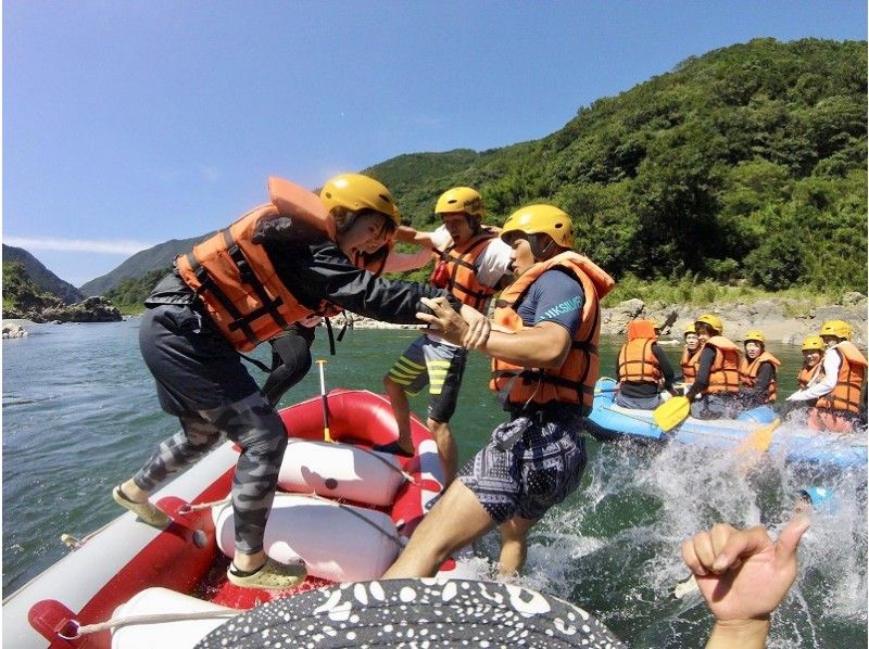 【熊本・人吉市】人気NO.1 BBQ付きスリル満点!急流アクティブコース(午前)