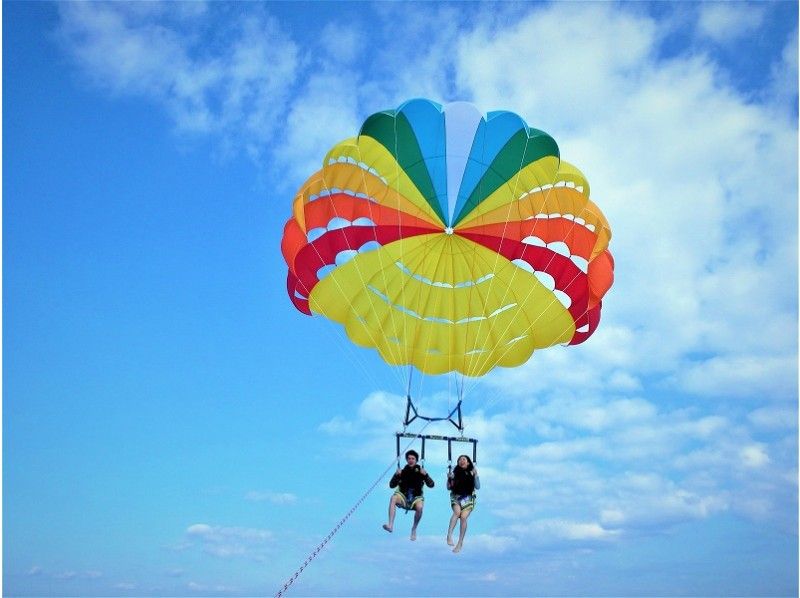 気軽に★パラセーリング★久米島で空中散歩！