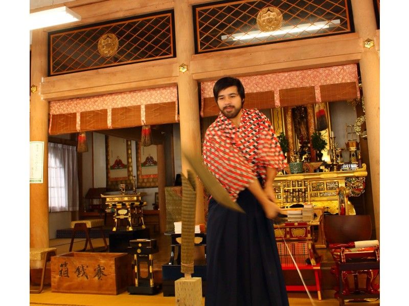 【北海道・ニセコ・ルスツ・洞爺湖】日本刀で試し斬り！！侍体験
