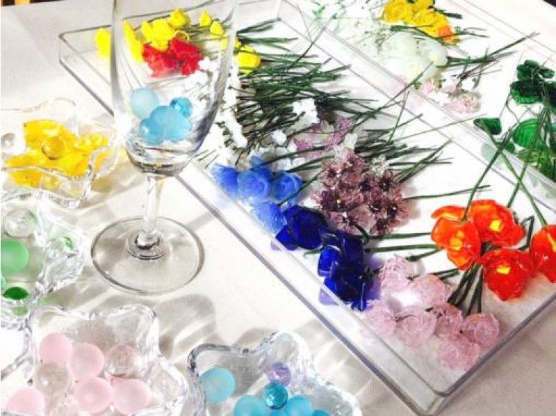 【沖縄・クリアハーバリウム体験】繊細なガラス細工の花で作成！クリアハーバリウム作り体験