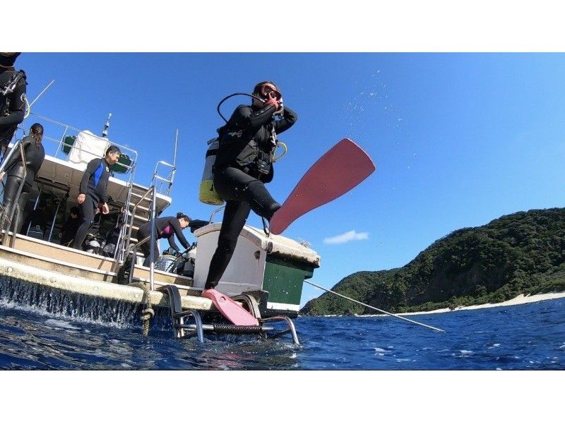 [From main island: Kerama FUN] Beginner's 2 boat FUN Diving ☆ Rental equipment & shuttle included