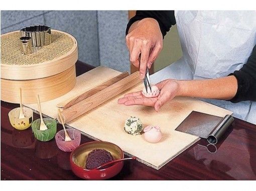 【京都府・京都市】可愛くて上品な味わい！京の上生菓子ねりきり細工作り体験！の画像