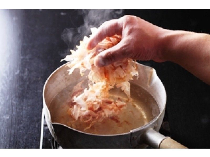 [京都府/京都都市] Shokuiku计划日本料理“ dashi”制作和自制破烂的面团制作经验！您为什么不体验日本料理的心脏？の紹介画像