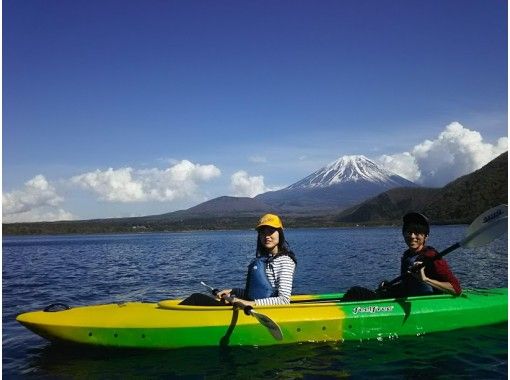 山梨 本栖湖 本栖湖早朝カヤック体験 早朝ならではの絶景クルージング 90分プラン アクティビティジャパン