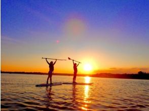 【宮古島/夕方】サンセット＆ナイトSUP/カヌー★夕方からゆったり楽しめる★当日申し込みOK★ウィンターセール実施中の画像