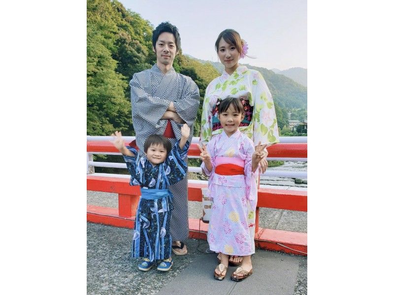 通常12,100円が10,000円!温泉地・箱根を着物で散策!ファミリープラン☆箱根湯本駅すぐ★