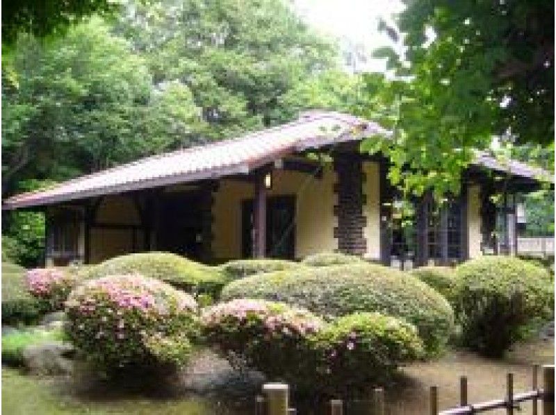 プロガイドと行く！新しく紙幣になる偉人ゆかりの地めぐりバスツアー【14949】