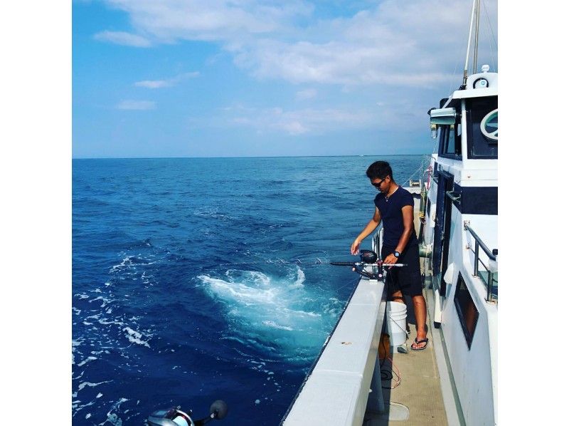 【鹿児島・種子島】家族で貸切！レンタル＆エサ代すべて込み！チャーター便で海釣り3時間♪