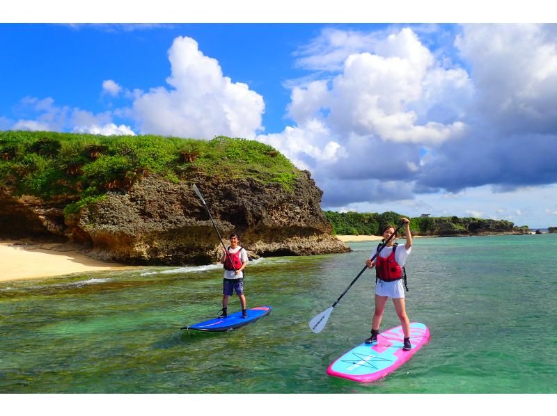 【恩納村/約3時間】さんご礁の楽園へ！SUPで行く!!大人のための無人島シュノーケルツアー♪18歳～
