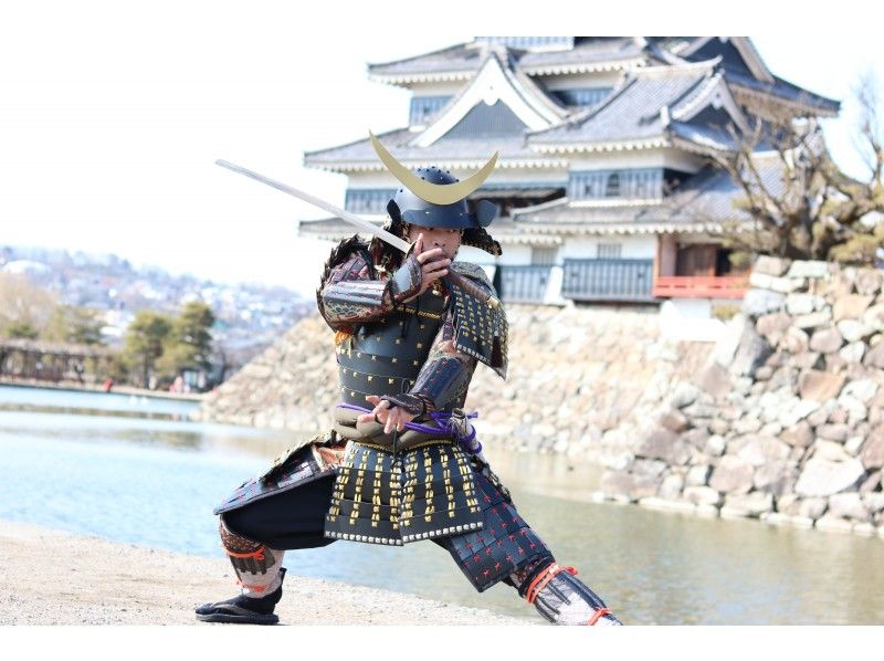 サムライの甲冑面 写真集 「Masked Warriors」 【公式通販】