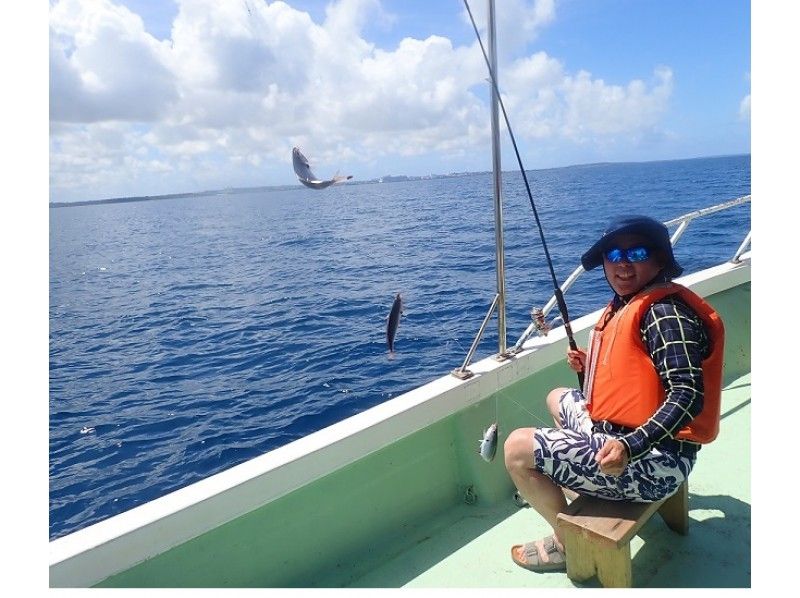 【グルクン釣り】初心者・お子様歓迎！伊良部島の海で沖縄県の県魚グルクンを釣ろう！ツアー写真付き！