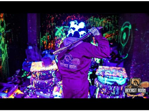 【東京・西新宿】BREAKROOMで思うままにぶっ壊せ！！◆ソロ活・グループ・友達同士におすすめの画像