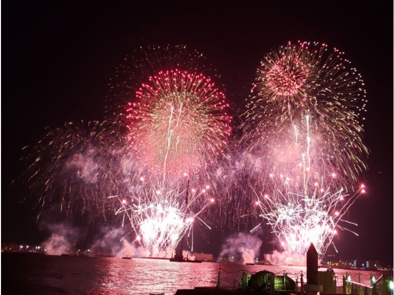 東京湾・浦安芸術花火祭、屋形船観覧クルーズ~揚げたて天ぷら御膳&飲み放題付き~【15361】
