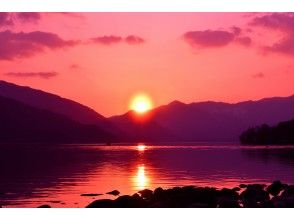 【史上初】華厳ノ滝ライトアップ鑑賞＆中禅寺温泉夕方ガイドウォーク 【1名以上で催行！】