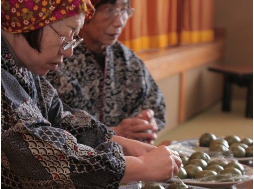 【新潟・十日町】「あんぼ」作り体験／新潟の母の味！米粉を使ったお団子です｜各開催時間 １組限定｜お土産付き【探究E型】の画像