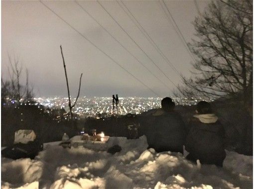 [北海道/札幌]每天一套包機！在一個秘密的地方，閃閃發光的夜景雪上徒步遠足の画像