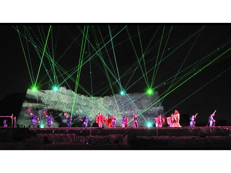 【沖縄・那覇発着】11/23・11/24限定!中城城跡&東南植物楽園イベントバスツアー