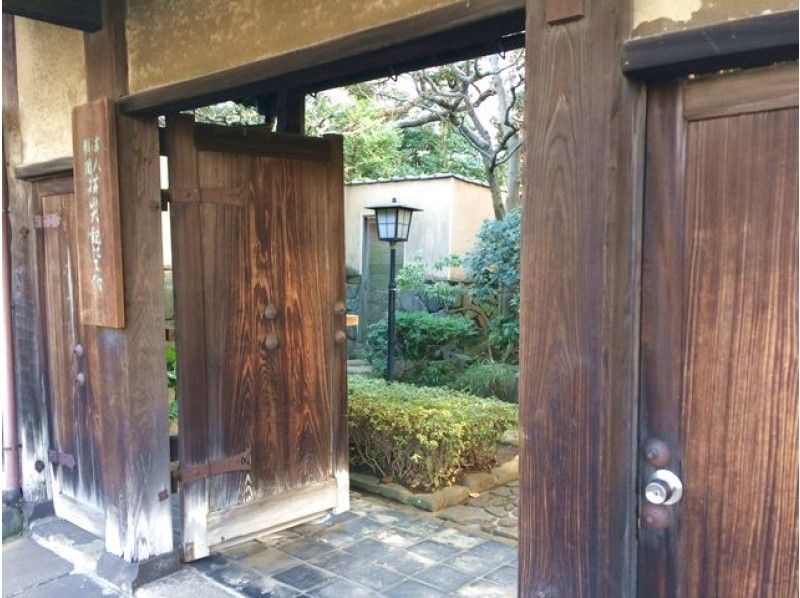 鏑木清方《築地明石町》特別公開と3つの明治建築での日本画特別展示めぐりバスツアー【15506】