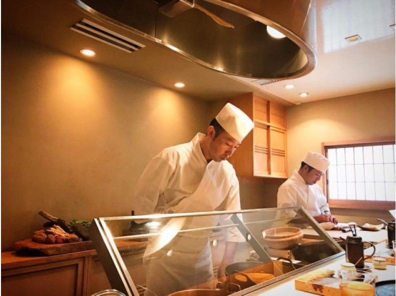 食通達も驚愕!超予約困難「てんぷら 成生」と「茶懐石 温石」を味わい尽くす1泊2日【15504】