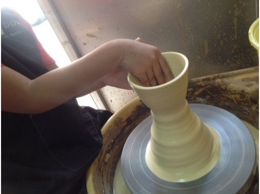 [Hyogo/ Amagasaki] 2 minutes on foot from the station! Porcelain wedding plan for the 20th Year of marriage! Ceramic art experience (6 electric potter's wheel courses)の画像