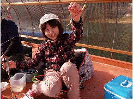 【長野・木崎湖】「ワカサギ釣り」して、天ぷらを食べよう！初心者でも楽しめる道具一式込みのお手軽パック（3時間）の画像