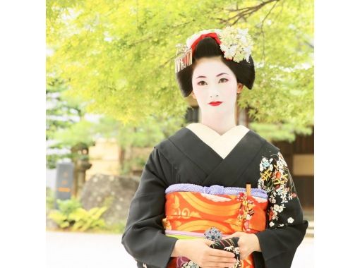 "SALE!" [Kiyomizu-dera Temple, Kyoto] Stroll around the streets of Kyoto in a maiko costume for 60 minutes! Maiko Stroll Plan 21,000 yen → 11,900 yen (excluding tax)の画像