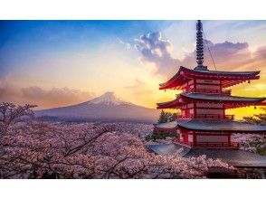富士山，忍野八海和御殿場名牌折扣店！の画像