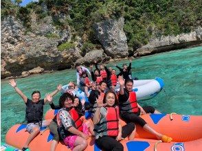 [Okinawa / Kouri Island] Experience with a secure charter for each group! Easy marine experience ♪ Classic banana boat 15 minutes plan