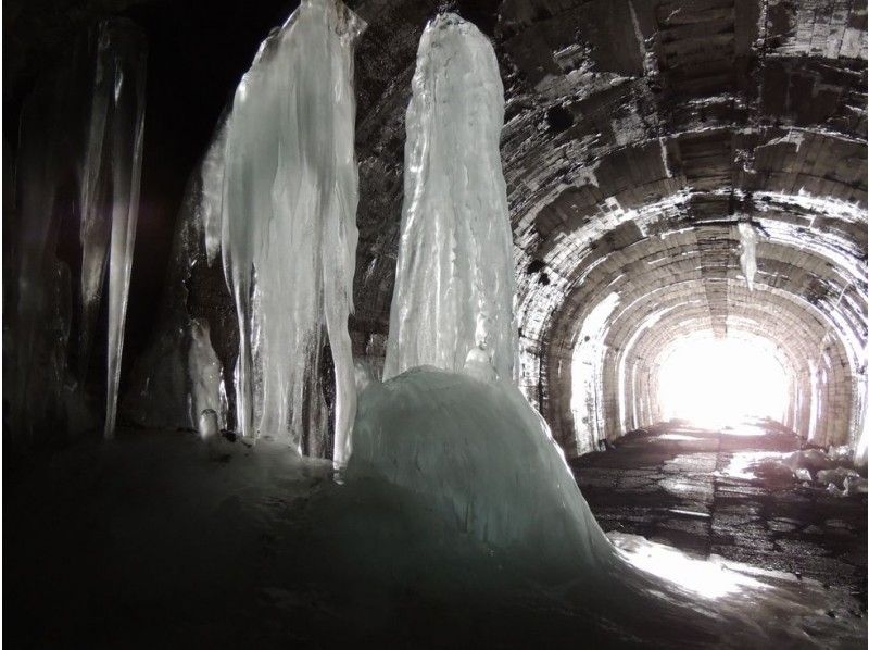 【山形　米沢】隧道氷柱見学ツアー　無料送迎可の紹介画像
