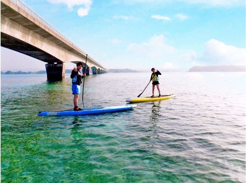 【沖縄・古宇利島・SUP】安心の1グループ毎の貸切で体験！新感覚サップを体験！パドルサップ レンタル60分♪の紹介画像