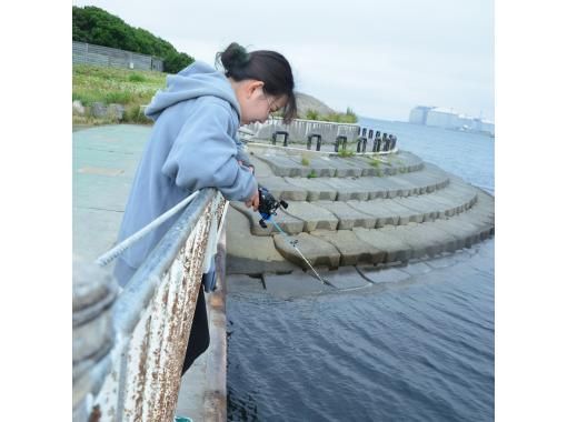 札幌石ğ灣新港：僅限平日！輕鬆愉快的碼頭釣魚體驗，現場見面の画像