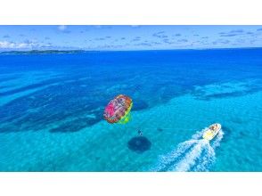 空と海を満喫！海中道路SUP &パラセーリングの大満足ツアー