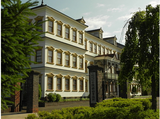 "KORAKUKAN (康楽館)" a playhouse from Meiji period / a national important cultural property.
