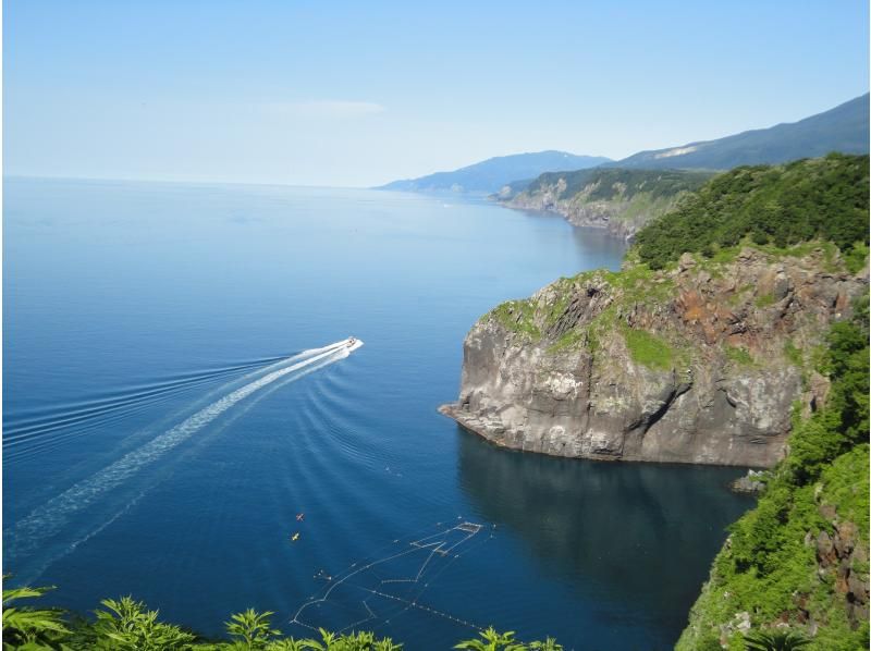 【北海道・SUP体験】透明度の高い支笏湖の湖面をクルージング！SUP体験（半日コース）の画像