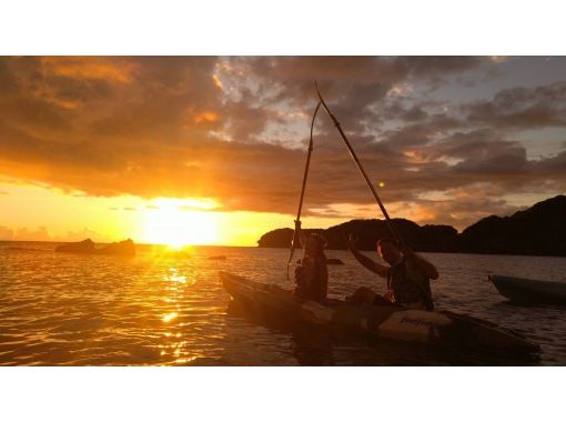 [Family Discount] 《Sunset Kayak》 Safe even for beginners! Free plan for one person under junior high school age★Free rental items are available in many sizes for children! OK from 2 years old★の画像