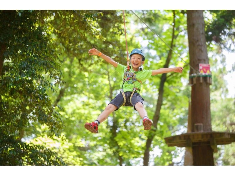 Forest Adventure Ueno อยู่ที่ไหน แนะนำราคา เวลา บทวิจารณ์ และหลักสูตรของสิ่งอำนวยความสะดวกด้านกีฬายอดนิยมอย่างละเอียด!